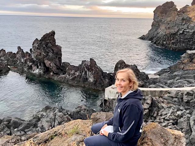 Photo of Wendy near the sea